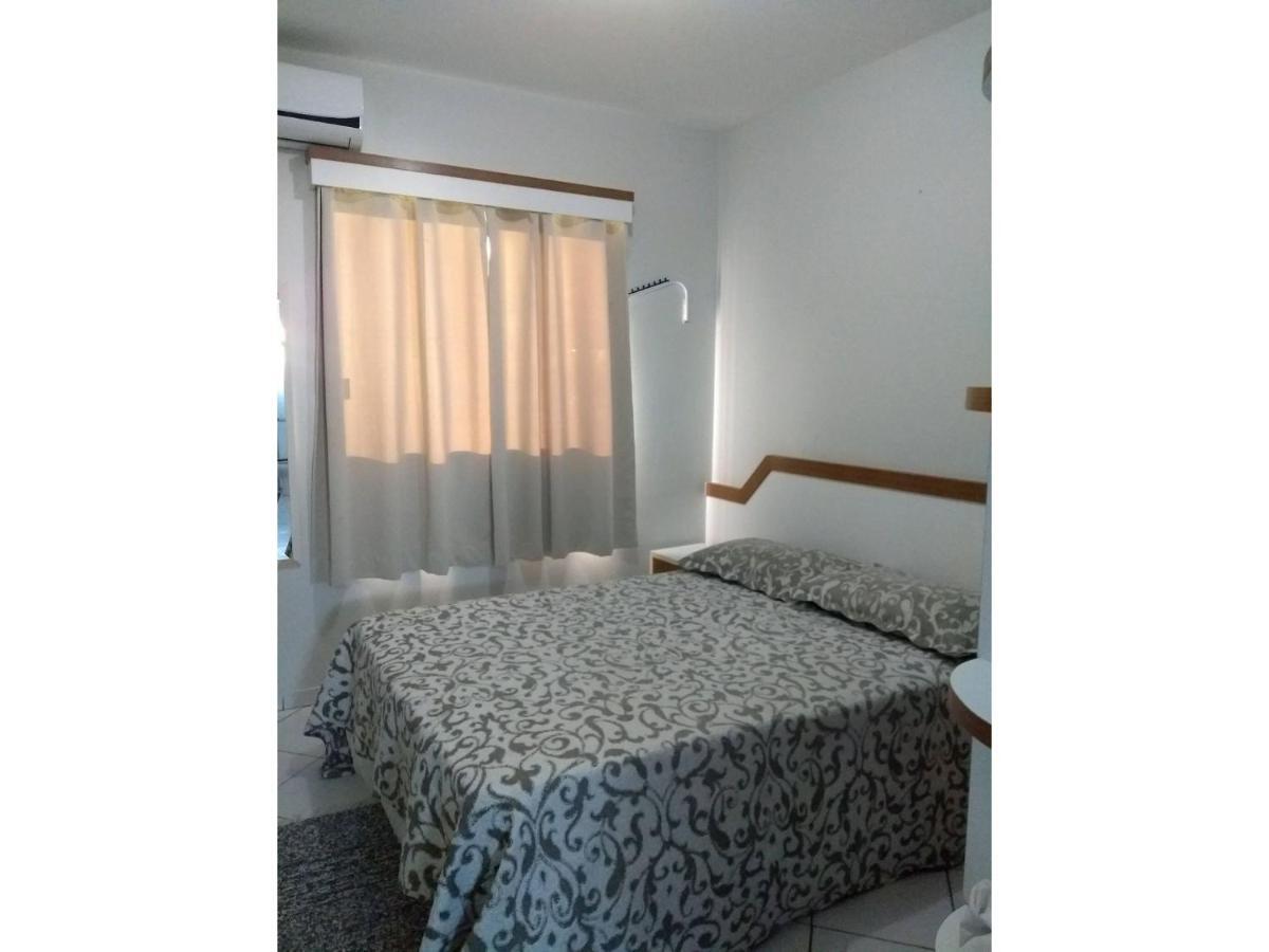 Ed. Ana Paula - Apartamentos Com 1 Dormitorio Бомбиньяс Экстерьер фото