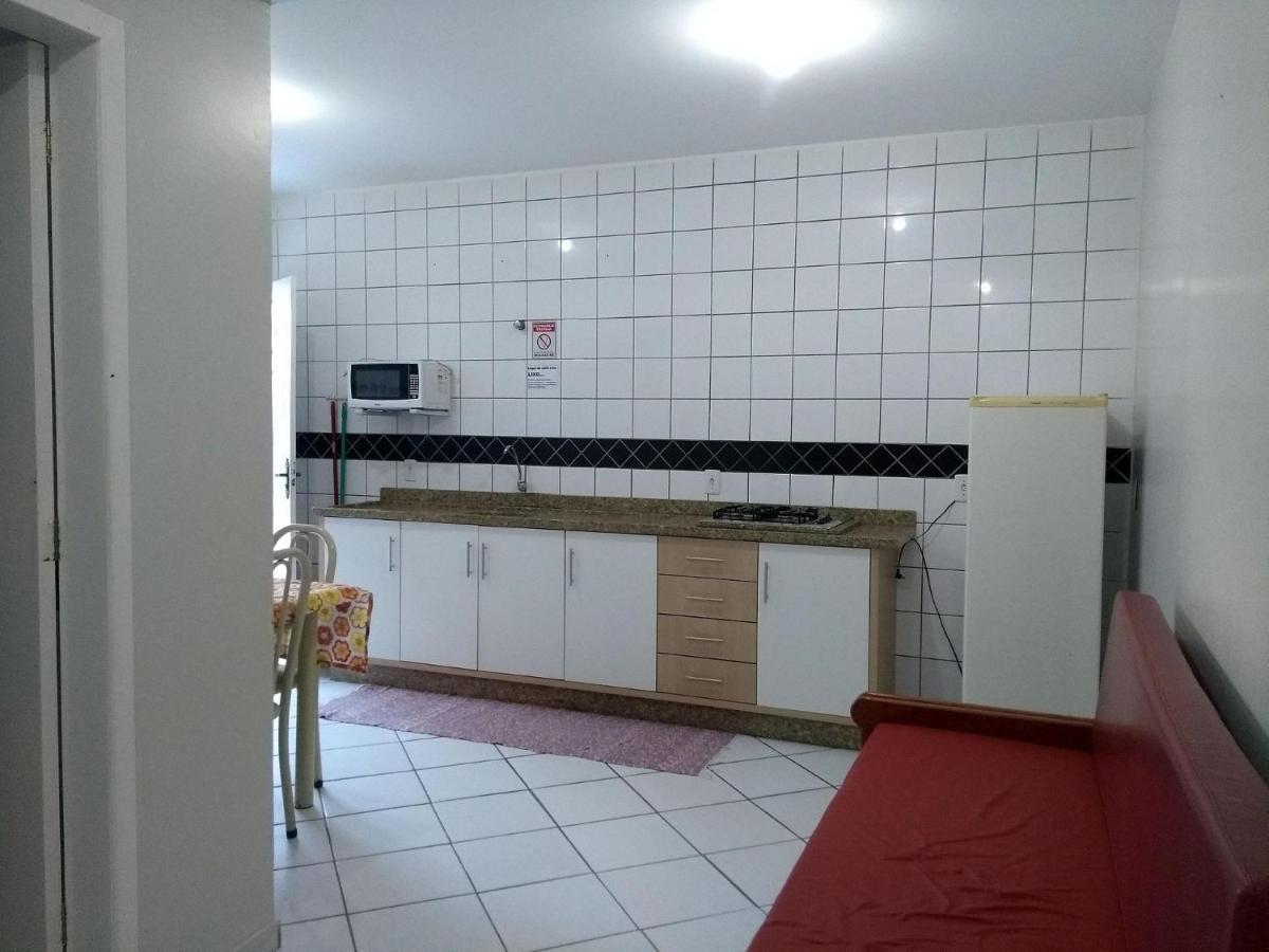 Ed. Ana Paula - Apartamentos Com 1 Dormitorio Бомбиньяс Экстерьер фото